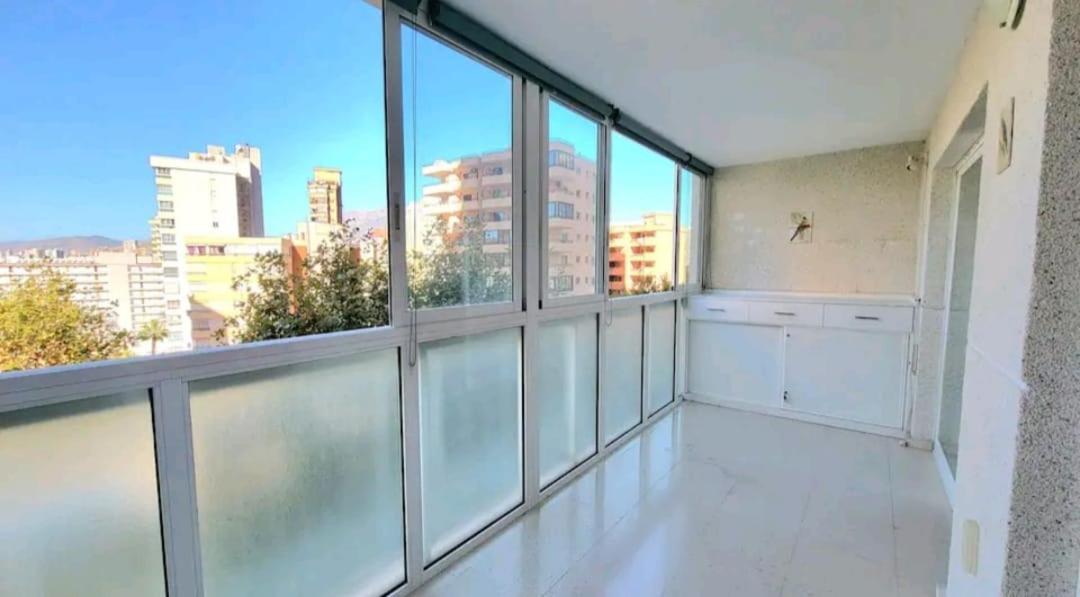 Apartamento Vacanza Luxury Complex- Parking , Pool Only In The Summer , Rincon De Loix Benidorm Exterior foto