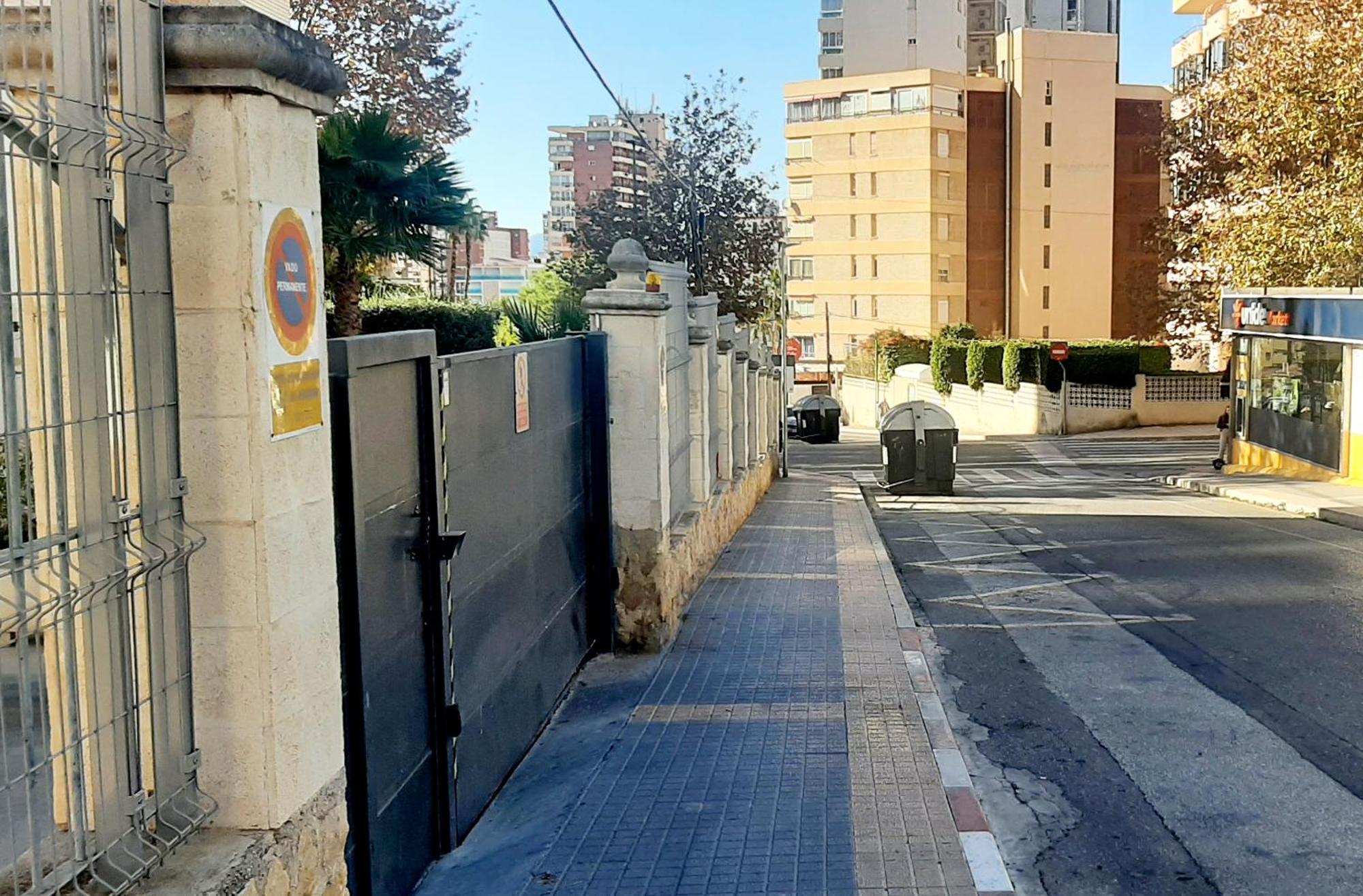 Apartamento Vacanza Luxury Complex- Parking , Pool Only In The Summer , Rincon De Loix Benidorm Exterior foto